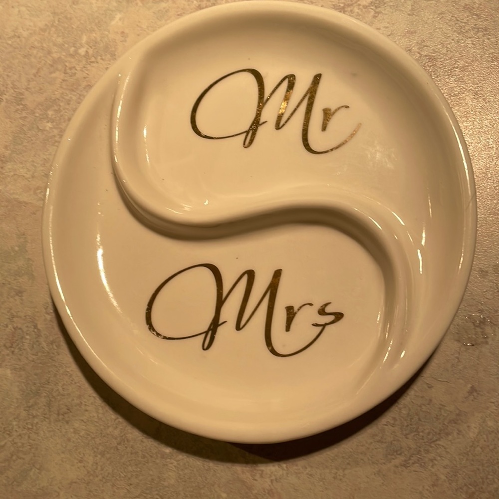 Ganz trinket dish